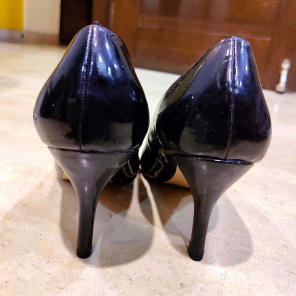 Truffle Collection Black Heels - Picture 4 of 5